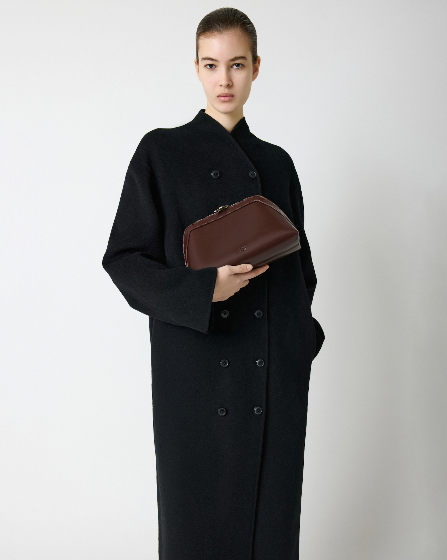 Travel Pouch 12 Raisin Gloss